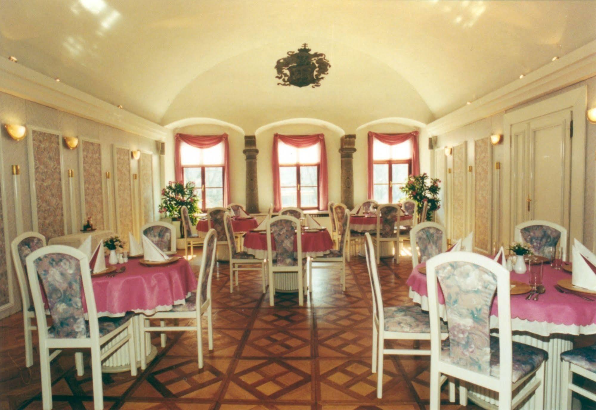 Hotel Stela Левоча Ресторан фото